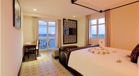 Khách sạn Royal Riverside Hội An